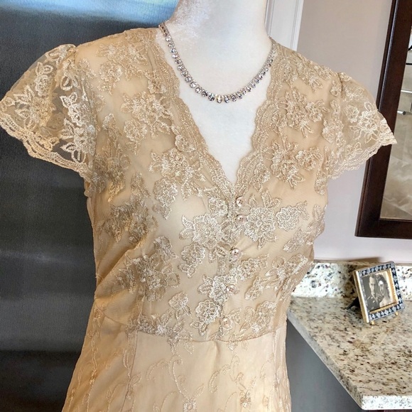 AVAILABLE gorgeous gold party dress - Picture 6 of 8